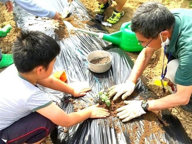 【心理学科卒業の方歓迎！】多機能型施設/正社員/資格必須/月給20万円～/充実の待遇＆研修でやりがいアップ◎/ABAを柱とした専門的な支援で、それぞれの「ちがい」を才能に♪の写真10枚目