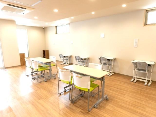 【臨床心理士/公認心理師】多機能型施設/年間休日125日/残業ほぼなし/医学博士・精神科専門医が代表を務める法人◎/月給29万円～/正社員/資格必須の写真5枚目