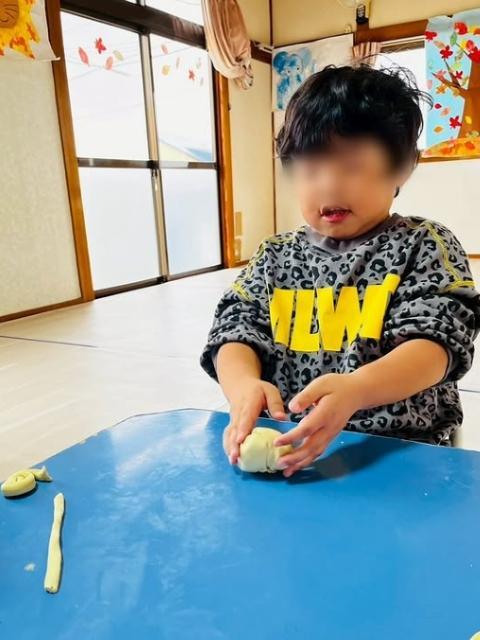 【児童指導員】児童発達支援/土日休み/週休2日制◎/「最初の一歩」をサポートする療育♪/子どもたちもご家族も、笑顔になれる居場所づくりを！/月給18.5万円～/正社員/資格必須の写真9枚目