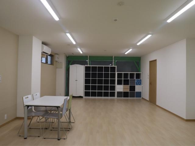 【保育士】放課後等デイサービス/年間休日120日◎/日曜休み/生きてゆく力を自然にはぐくむ/外部講師と連携し、専門性の高い療育を提供♪/月給22.5万円～/正社員/資格必須の写真4枚目