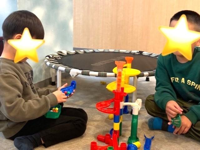 【保育士】放課後等デイサービス/週3日～、1日4時間～勤務OK！/星のように輝く未来へ、子どもたちの夢と成長をサポート♪/時給1,200円～/パート・アルバイト/資格必須の写真2枚目