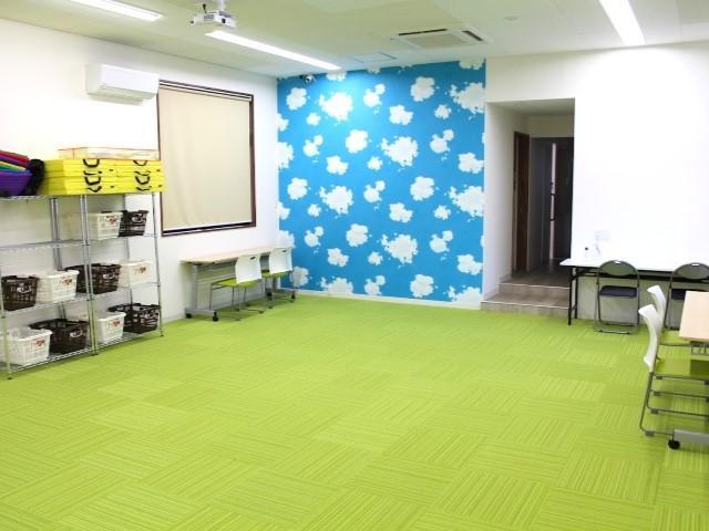 【臨床心理士/公認心理師】放課後等デイサービス/日曜休み＆残業ほぼなし◎/「4つの柱と5領域による支援」で、子どもたちの光り輝く笑顔と未来を応援♪/月給22万円～/正社員/資格必須の写真2枚目