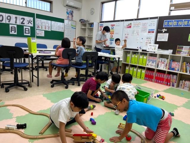 【心理学卒】心理学科卒業の方注目！放課後等デイサービス/7時間勤務◎/残業ほぼなし/独自カリキュラムで成長支援！学習塾プロデュースの放デイ♪/月給24万円～/正社員/資格必須