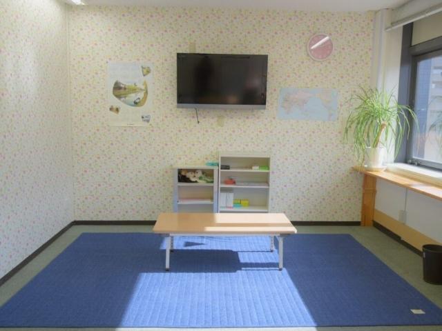 【理学療法士】多機能型施設/年間休日115日◎/日祝休み/送迎なし/自社開発の教材を使用した個別療育♪/誰もが持つ第7感を見つけて伸ばすプログラム/月給27万円～/正社員/資格必須の写真2枚目