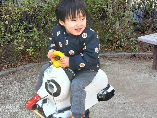 【児童指導員】児童発達支援/年間休日120日以上◎/送迎相談OK！/託児所あり/子どもたちに笑顔を届ける♪/特性に応じた療育で発達と成長をサポート/月給22万円～/正社員/資格必須の写真4枚目