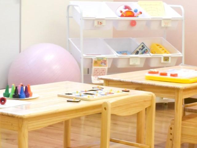 【児童指導員】多機能型施設/パート・アルバイト/資格必須/時給1,118円～/週3日4時間～勤務可/大手法人とのコラボレーション店舗1号店♪/個別・集団療育のエッセンスを学べる！の写真3枚目