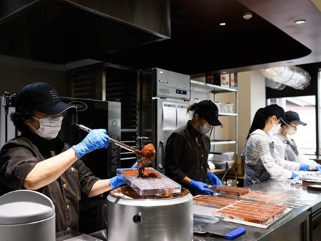 【サービス管理責任者】就労継続⽀援A型・B型/正社員/資格必須/⽉給35.6万円〜/土日祝休み◎/年間休日120日！/グループ内企業が就労先だから新規開拓や受注業務なし♪の写真2枚目