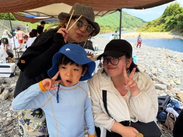 【児童指導員】多機能型施設/日祝休み◎/年間休日111日/ブランクOK！/スタッフ育成に本気の法人/一人ひとりの未来の選択肢を広げる療育を♪/月給21万円～/正社員/資格必須の写真2枚目