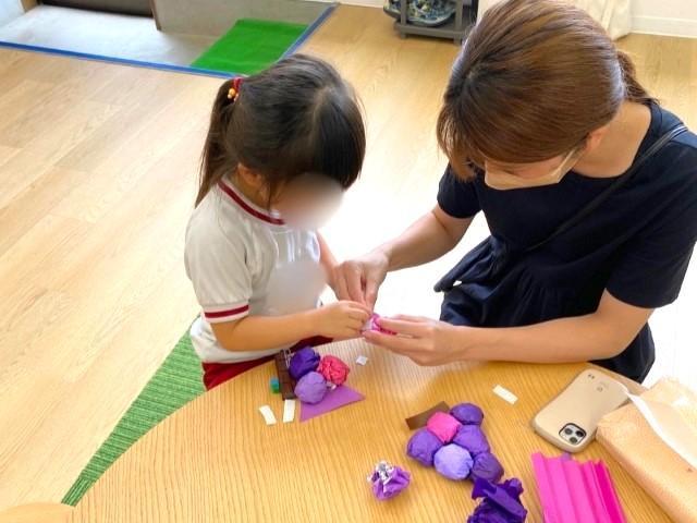 【児童指導員】多機能型施設/週休2日制/月9日休み/希望に応じて新規事業立ち上げもお任せ◎/専門性を高め子どもたちと一緒に成長できる環境♪/⽉給21.5万円〜/正社員/資格必須の写真1枚目