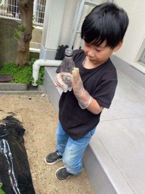 【児童指導員】多機能型施設/年間休日120日◎/日曜休み/リトミック・英語学習・SSTなどを用いた療育！/精神的＆生活動作の自立を目指す♪/月給21.6万円～/契約社員/資格必須の写真2枚目