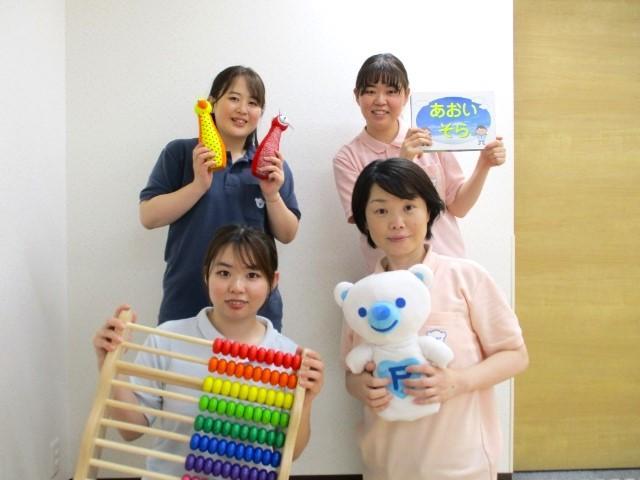 【児童指導員】児童発達支援/送迎なし◎/研修＆休暇制度が充実した大手フランチャイズ！/可能性を伸ばす「楽しいからやりたい」を支援♪/月給22～26万円/正社員/資格必須