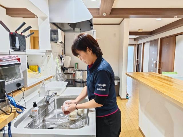 【サービス管理責任者】生活介護施設/週休2日制/ブランク可＆経験者優遇◎/月給35万円～/明るく清潔感のある施設環境♪/自分らしいスタイルで自立するための支援を！/正社員/資格必須の写真1枚目