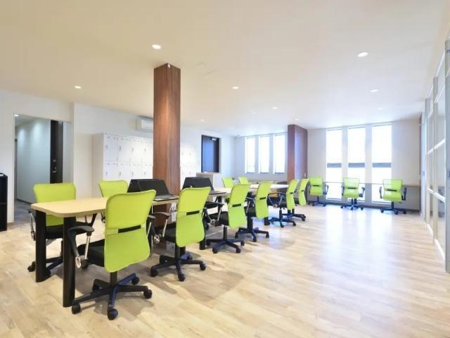 【サービス管理責任者】就労移⾏⽀援/正社員/資格必須/⽉給31.5万円〜/日曜休み◎/年休115日/大人の発達障がいに特化！「自分らしく働く」を実現する独自プログラムで支援♪の写真4枚目