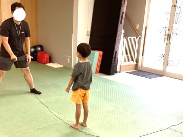 【児童指導員】多機能型施設/完全週休2日制＆残業ほぼなし◎/約50か所の仲間と成長するFC/遊びを通じてその子らしい成長を/月給21万円～/正社員/資格必須の写真4枚目