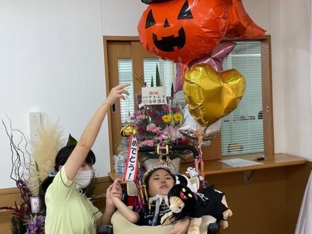 【児童指導員】重症心身障害児施設/土日祝休み◎/年休126日/子どもたちが安心できる居場所づくり/保護者の心のよりどころになれることを目指して♪/月給18万円～/正社員/資格必須