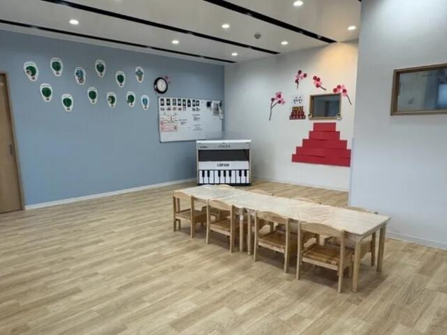 【臨床心理士/公認心理師】多機能型施設/4週8休制/残業ほぼなし/未経験可/全国展開中の大手FC◎/豊富なノウハウ・充実の研修でさらに成長も♪/月給25.9万円～/正社員/資格必須