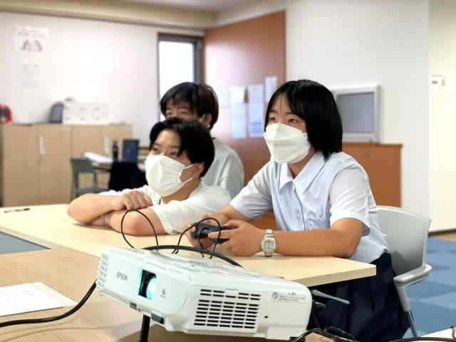 【保育士】放課後等デイサービス/正社員/資格必須/⽉給18.2万円〜/大卒・院卒は基本給優遇・送迎なし◎/年休120日/年齢・学歴不問/子どもの就労・自立支援に特化した施設♪