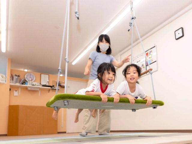 【理学療法士】児童発達支援/完全週休2日制＆2年目以降年間休日120日◎/研修制度＆福利厚生が充実！/「人材育成×専門的支援」で可能性を導く♪/月給25万円〜/正社員/資格必須の写真4枚目