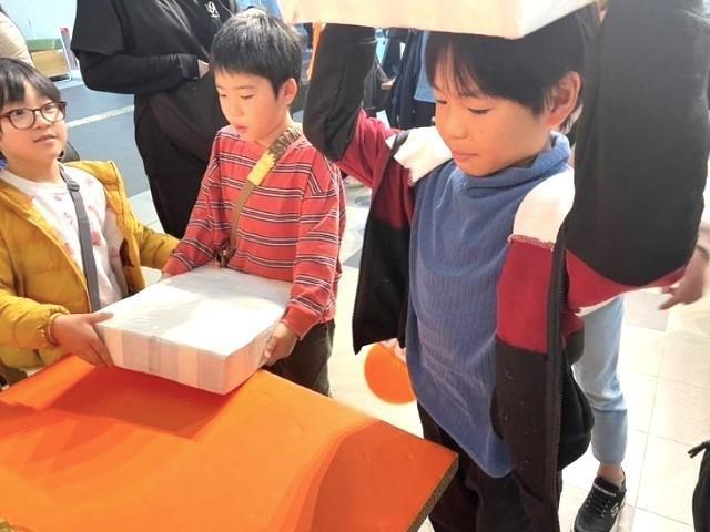 【保育士】放課後等デイサービス/日祝休み＆残業ほぼなし◎長期休暇充実/フットサルやダンスなどを楽しみ、成長できる運動特化型放デイ♪/月給20万円～/契約社員/資格必須の写真10枚目