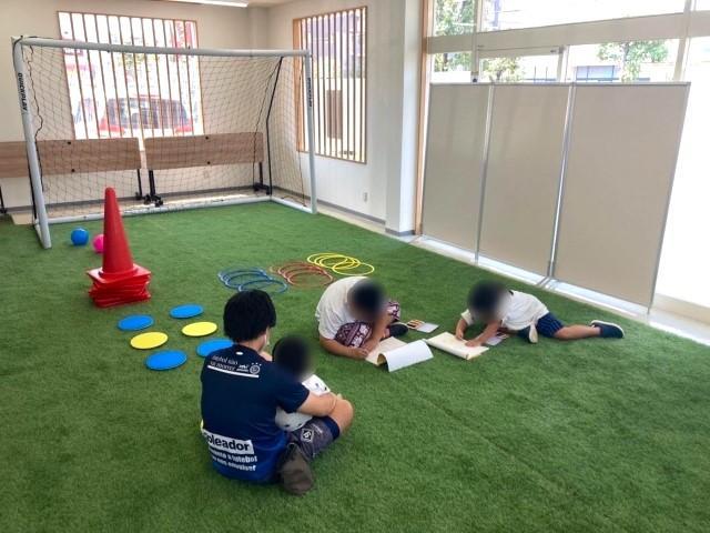 【作業療法士】放課後等デイサービス/残業ほぼなし＆休暇制度充実！/研修＆資格取得支援◎/楽しく成長！サッカー療育に特化した放デイ♪/月給24万円～/正社員/資格必須の写真8枚目