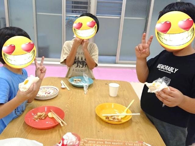 【臨床心理士】多機能型施設/日曜休み◎/専門的な療育が特徴のクリニック連動型施設♪/研修・勉強会・資格取得支援あり/残業ほぼなし/月給27万円～/正社員/資格必須の写真3枚目