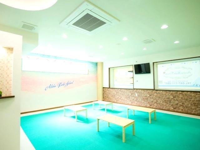 【保育士】多機能型施設/年間休日120日/土日祝休み/認め、受け入れ、助け合う療育で子どもたちの未来を明るく♪/資格取得支援＆研修制度あり/月給22万円～/正社員/資格必須の写真1枚目