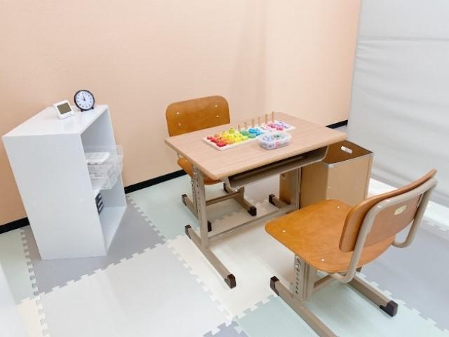 【児童指導員】多機能型施設/正社員/資格必須/⽉給25万円〜/駅チカ/年休120日/土日祝休み/定時退社◎/小規模・オーダーメイド療育で子どもたち一人ひとりとじっくり向き合える♪の写真6枚目