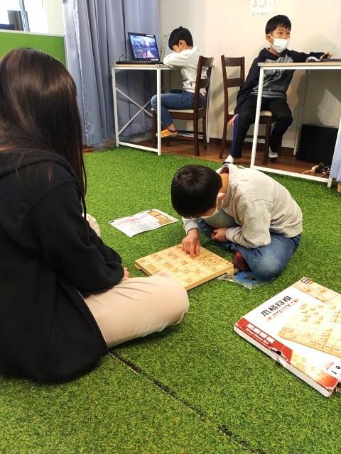 【児童指導員】多機能型施設/正社員/資格必須/月給16.9万円～/土日祝休み/強みを伸ばす「ストレングス視点」でアプローチ◎/充実の研修でスタッフの成長も応援します♪の写真4枚目