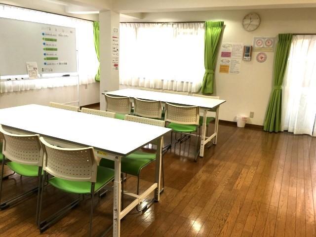 【保育士】放課後等デイサービス/年間休日112日◎/土日祝休み/特性に合わせた支援で成長をサポート！/子どもたちの輝く将来のために♪/月給20.1万円～/正社員/資格必須の写真10枚目