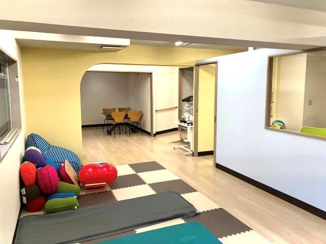 【児童発達支援管理責任者】重症⼼⾝障害児施設/正社員/資格必須/月給32万円～/平日6時間勤務あり◎/土日祝休み/年間休日120日以上/インクルーシブな療育♪の写真7枚目