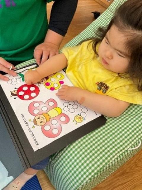 【看護師/准看護師】重症心身障害児施設/年間休日123日/土日祝休み◎/心豊かな暮らしを支援/家庭の延長として快適に過ごせる居場所づくり♪/月給22.7万円～/正社員/資格必須の写真3枚目