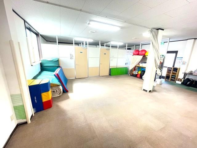 【理学療法士】放課後等デイサービス/正社員/資格必須/月給22万円～/年休115日以上/残業ほぼなし/感覚統合理論に基づいた運動療育をメインに実施◎/安心して過ごせる居場所♪の写真9枚目