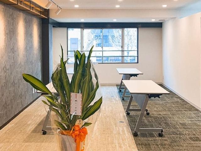 【児童指導員】心理学科卒業の方歓迎！放課後等デイサービス/正社員/資格必須/月給30万円可/教育制度充実◎/オシャレな空間でのお仕事です♪の写真1枚目