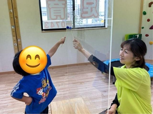 【児童指導員】児童発達支援/月給22万円～/完全週休2日制・年休110～115日以上/残業ほぼなし/未経験可/最寄り駅徒歩1分◎通勤便利！の写真6枚目