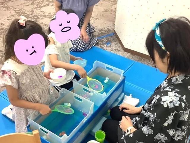 【児童指導員】児童発達支援/完全週休2日制/送迎なし/育休取得実績あり◎/教育制度＆サポート体制が整った充実の大手フランチャイズ♪/月給19万円～/正社員/資格必須の写真1枚目