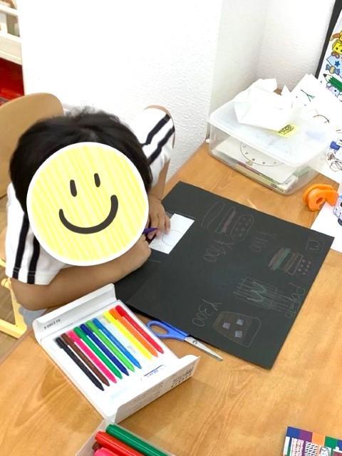 【管理者兼児発管】児童発達⽀援/正社員/資格必須/⽉給32.2万円/年間休日110日以上/研修充実！学べる環境◎/オーダーメイドの療育で好奇心を育てる♪の写真5枚目