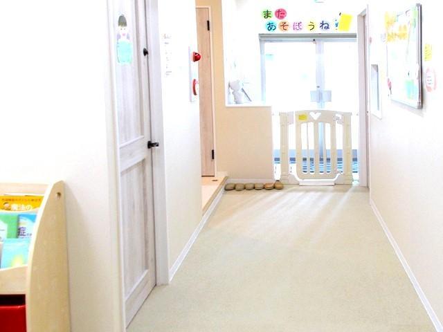 【児童指導員】児童発達支援/正社員/資格必須/月給24万円～/年休120日以上/残業ほぼなし/送迎なし/もっと成長したいなら、研修＆サポート体制充実の業界大手フランチャイズへ♪の写真10枚目