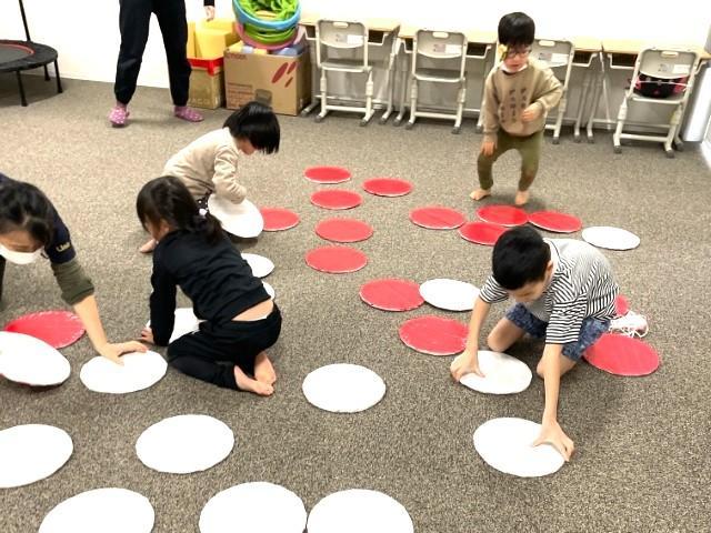 【児童指導員】多機能型施設/週休2日制◎/送迎なし/残業ほぼなし/教育体制充実/子どもたちの「気持ち」「その子らしさ」を受けとめ、伸ばす療育♪/月給23.3万円～/正社員/資格必須の写真9枚目