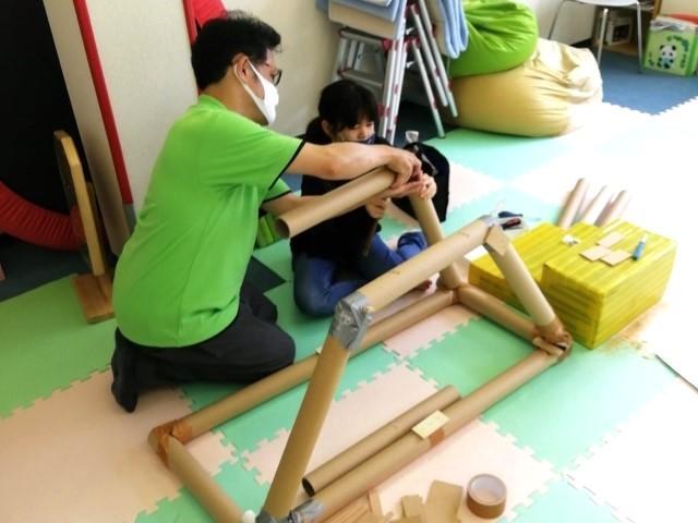 【保育士】多機能型施設/正社員/資格必須/月給23万円～/送迎なし/未経験可/月木休み/残業ほぼなし/運動や遊びがメインの療育◎/子どもたちの自主性を大切にした支援♪の写真1枚目