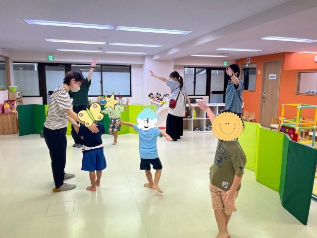 【臨床心理士/公認心理師】児童発達支援/完全週休2日制/日曜休み/送迎なし/研修制度充実/全国100教室以上を展開するFC◎/ABAに基づく独自療育/月給28万円～/正社員/資格必須の写真5枚目