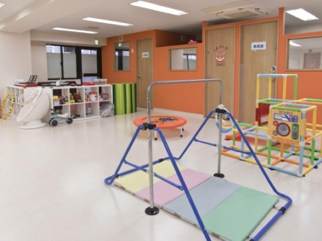 【作業療法士】児童発達支援/完全週休2日制/日曜休み/送迎なし/研修制度が充実！/全国100教室以上を展開するFC◎/ABAに基づく独自療育が特徴♪/月給28万円～/正社員/資格必須の写真8枚目