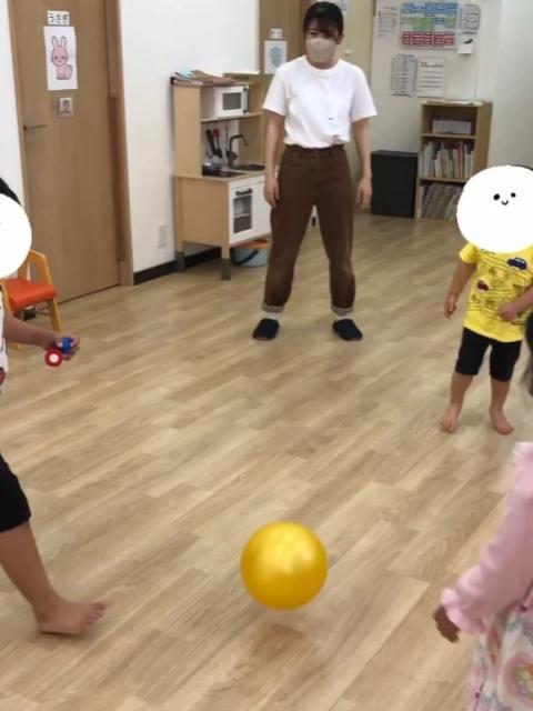 【臨床心理士/公認心理師】児童発達支援/日曜休み/完全週休2日制/送迎なし/全国100教室以上を展開するFC◎/ABAに基づく独自療育が特徴♪/月給22万円～/正社員/資格必須の写真4枚目