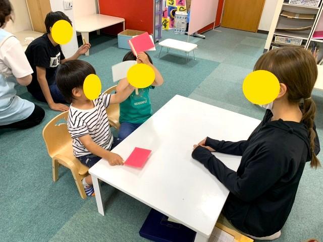 【児童指導員】多機能型施設/日祝休み◎/研修充実＆手厚い福利厚生あり！/「楽しい・笑顔・達成感」を伸びしろにつなげ、開花させたい♪/月給20万円～/契約社員/資格必須の写真1枚目