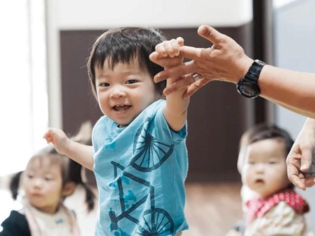 【児童指導員】多機能型施設/送迎なし◎/Wワーク可/勤務時間・日数・扶養内勤務も相談OK♪/保育・療育で約100施設を展開の法人/時給1,230円～/パート・アルバイト/資格必須の写真1枚目