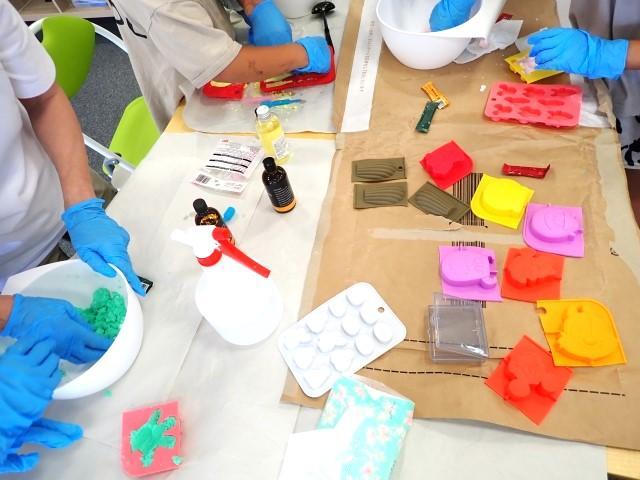 【児童指導員】放課後等デイサービス/週2日～勤務OK！/日曜休み/シフト相談可/能力開発型の支援で子どもたちの自立と就労をサポート♪/時給1,200円～/パート・アルバイト/資格必須