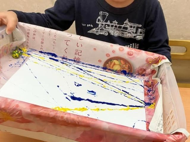 【児童指導員】児童発達支援/年間休日127日/月火祝休み◎/送迎なし/残業ほぼなし/成長＆活躍するなら、研修＆サポート体制充実の業界大手へ♪/月給21万円～/正社員/資格必須の写真3枚目