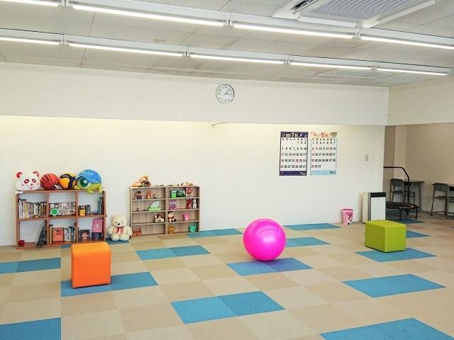 【理学療法士】多機能型施設/日曜定休◎/年間休日110日/ブランク可/全国展開中の大手FCで豊富なノウハウが学べる/個別対応で自発的な活動を支援♪/月給25万円～/正社員/資格必須