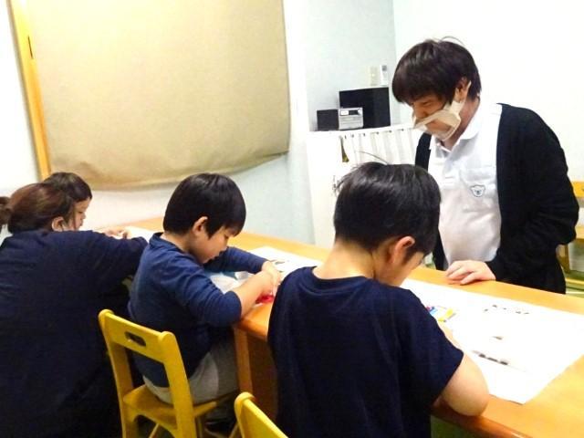 【児童指導員】児童発達支援/週休2日制/送迎なし/ブランク可/産・育休取得実績あり/研修＆サポート体制充実/自発的に、楽しみながらの成長を支援♪/月給22.5万円～/正社員/資格必須の写真3枚目