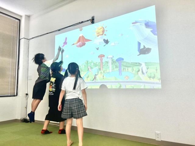 【保育士】放課後等デイサービス/年休115日以上/週休2日制◎/子どもたちが自分らしくいられる場所/運動・学習・社会性をバランスよく育てる♪/月給22万円～/正社員/資格必須