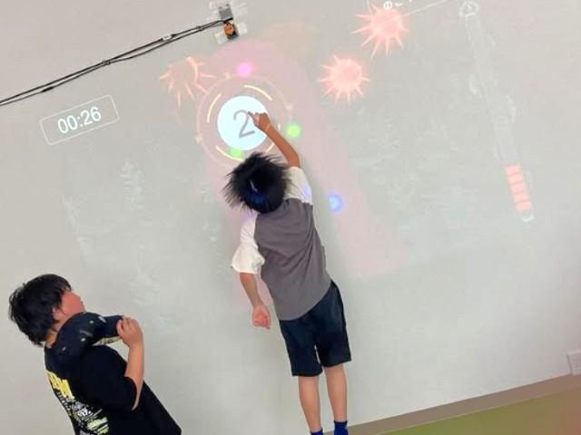 【児童指導員】放課後等デイサービス/年休115日以上/週休2日制◎/子どもたちが自分らしくいられる場所/運動・学習・社会性をバランスよく育てる♪/月給22万円～/正社員/資格必須の写真5枚目